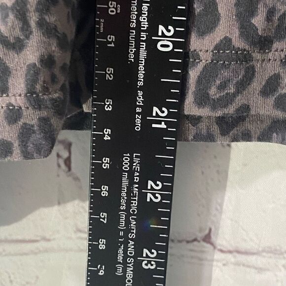 Rails Women's Sami Gray Charcoal Leopard Print Sweater Lightweight - Picture 5 of 6